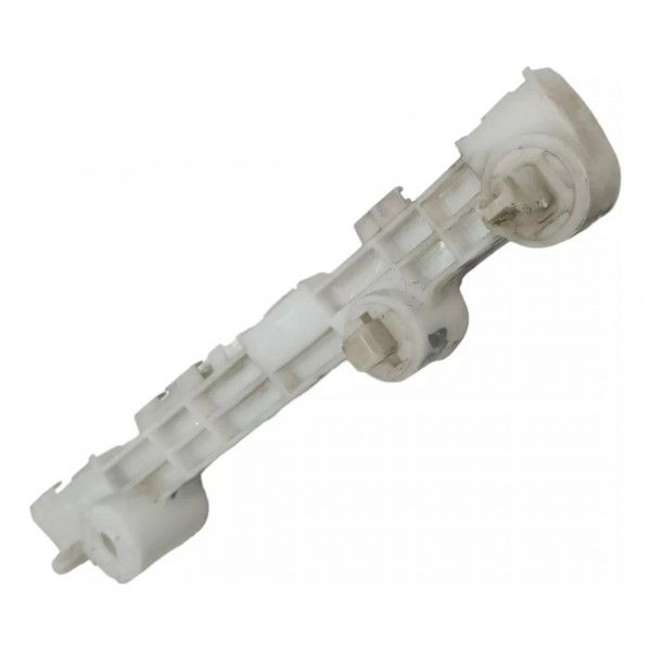 Guia Parachoque Dianteiro Direito New Triton 2018 A 2023