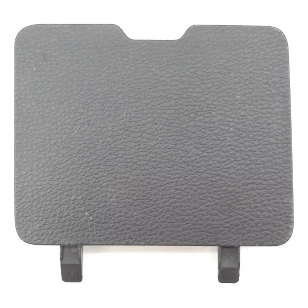 Tampa Caixa Fusível Pajero Sport 2022 (acaba. Painel)