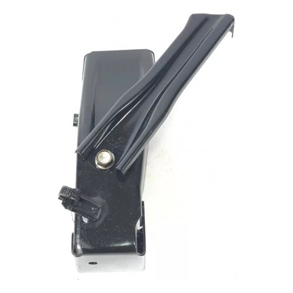 Suporte Da Lamina Do Parachoque Direito